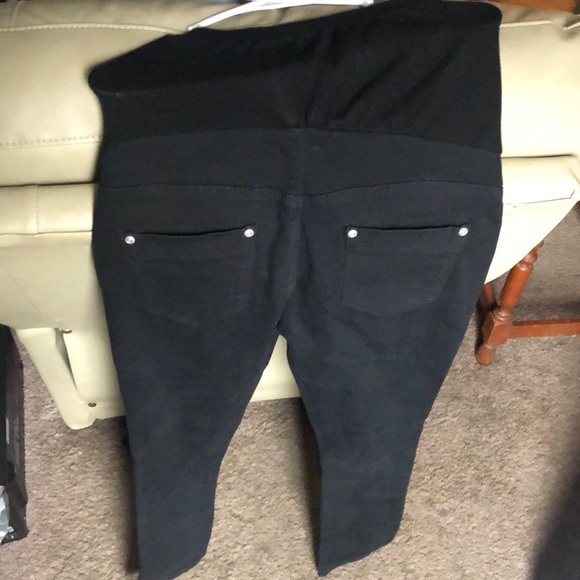 NWT BooHoo Blue Maternity Distressed Over The Bump Skinny Jeans  Size 6 - Picture 3 of 16